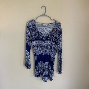 Lucy Love Romper. Size M. Blue and White